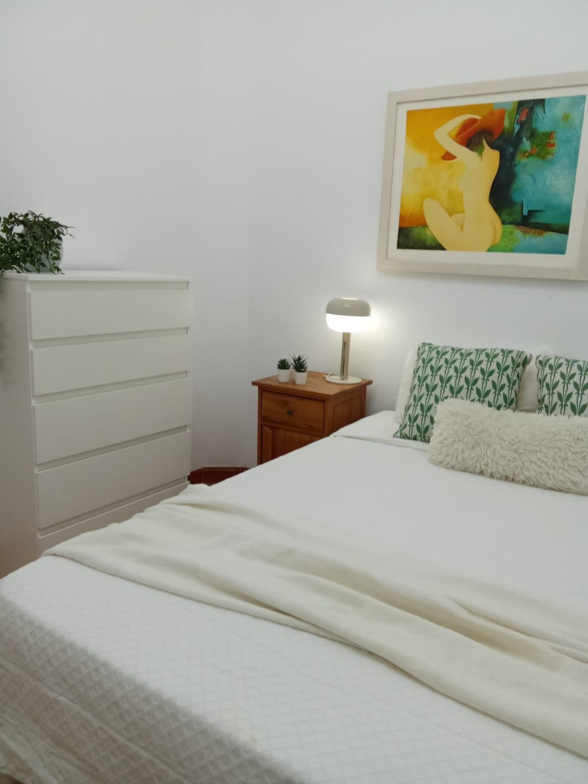 Habitacion disponible zona Goya, METRO LISTA