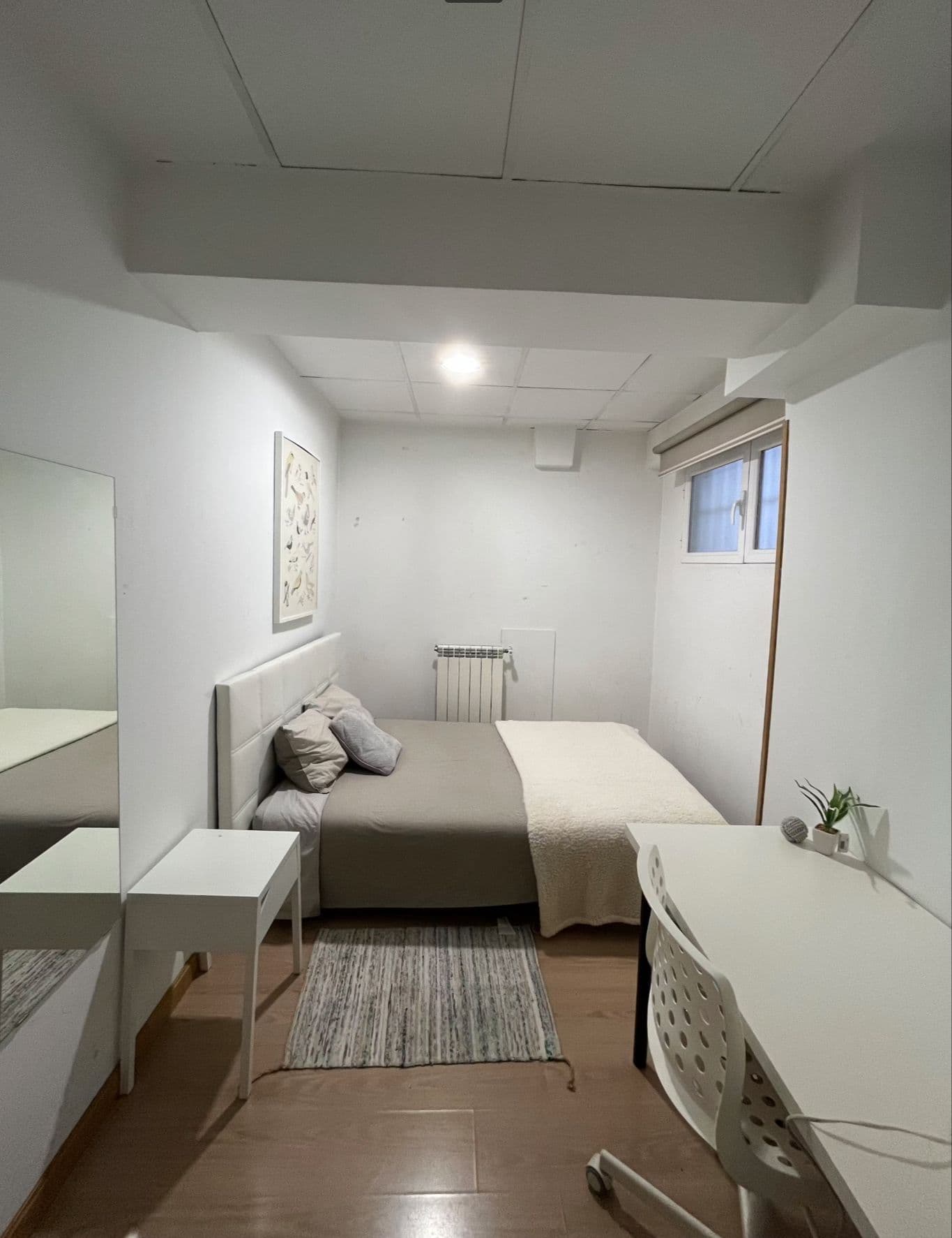 Habitación en un piso compartido de 8 habitaciones en Guindalera en alquiler